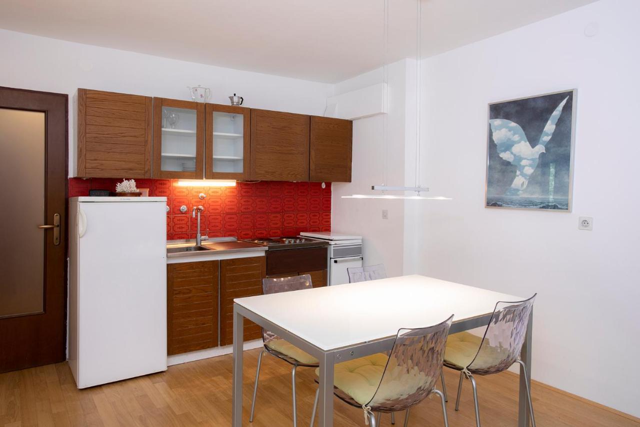 Vera Apartment
